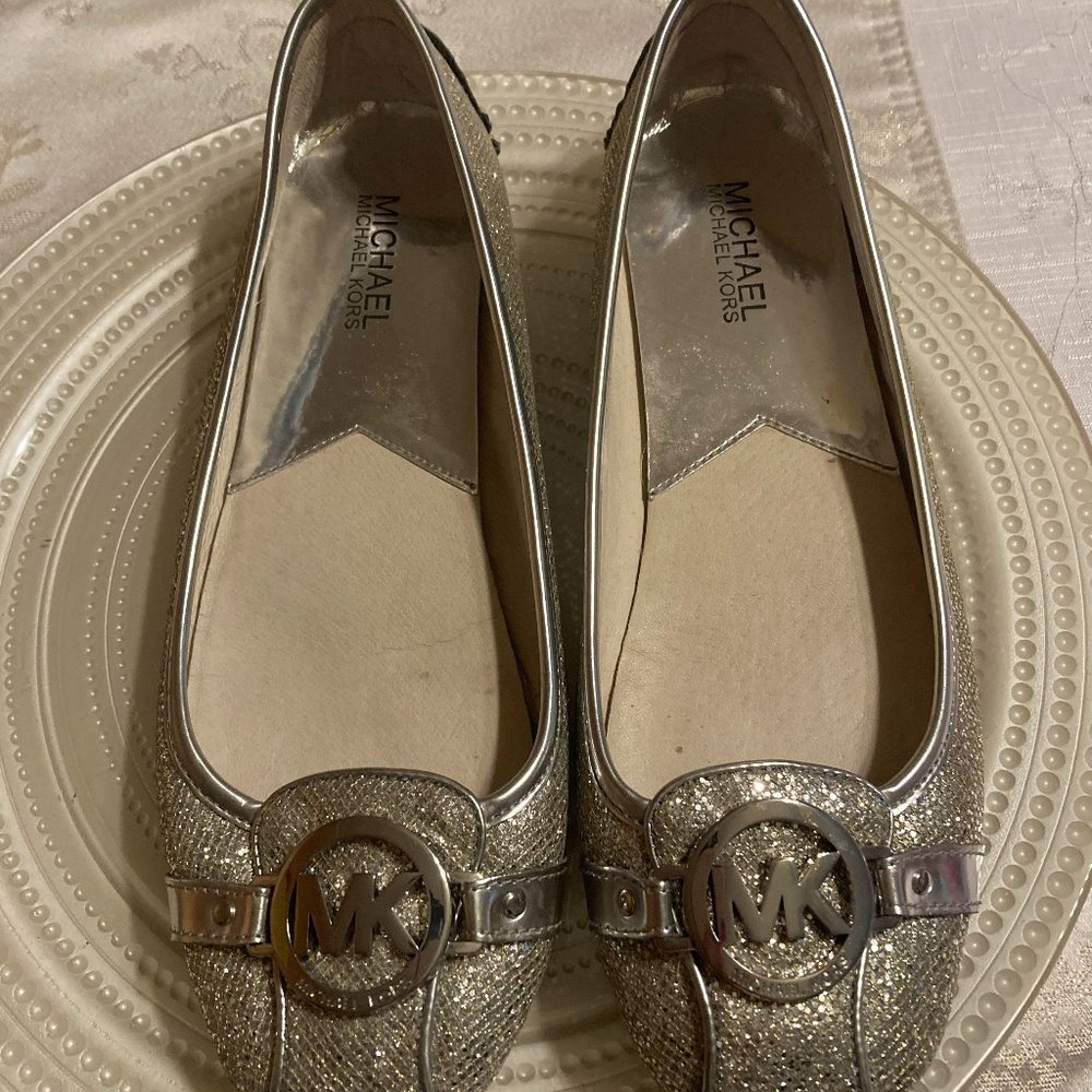 Michael Kors silver glitter flats NWOT no box size 9.5 M